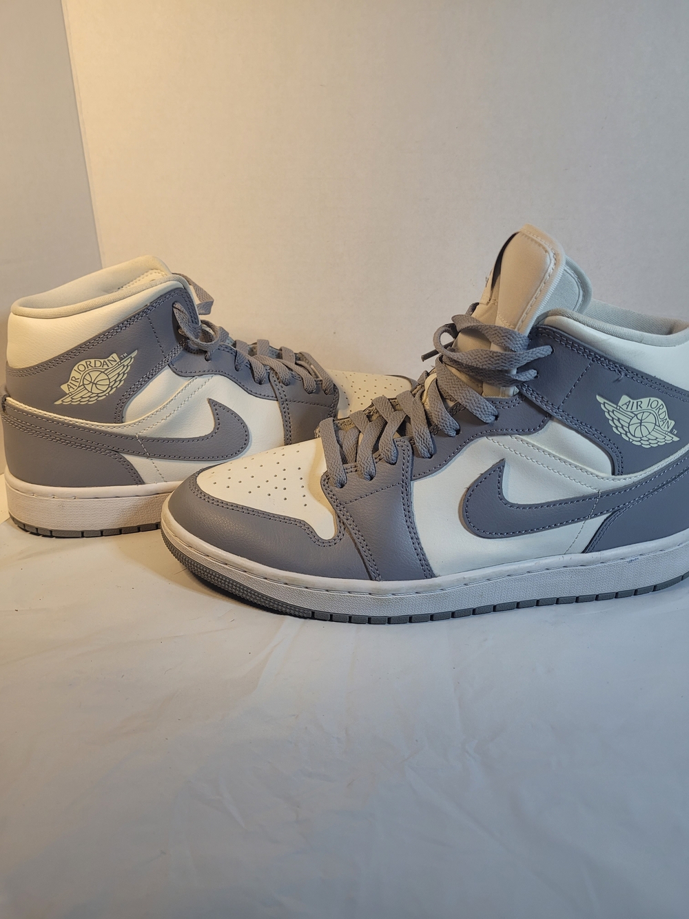 Women Nike Air Jordan 1 Mid White/Grey 'Stealth' Wmn Size 11